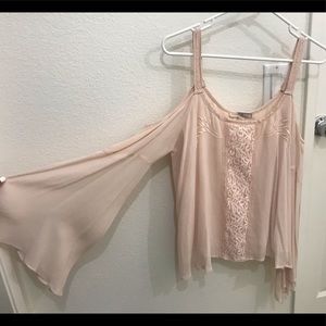 Open shoulder blush loose bell sleeved top